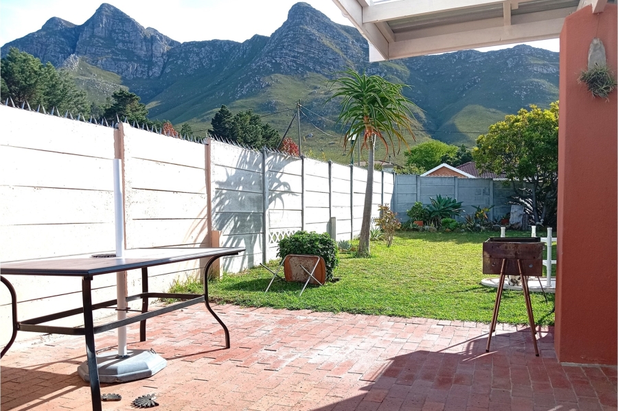 3 Bedroom Property for Sale in Kleinmond Western Cape